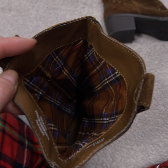 Brown suede western style boot small block heel - Picture 4 of 4